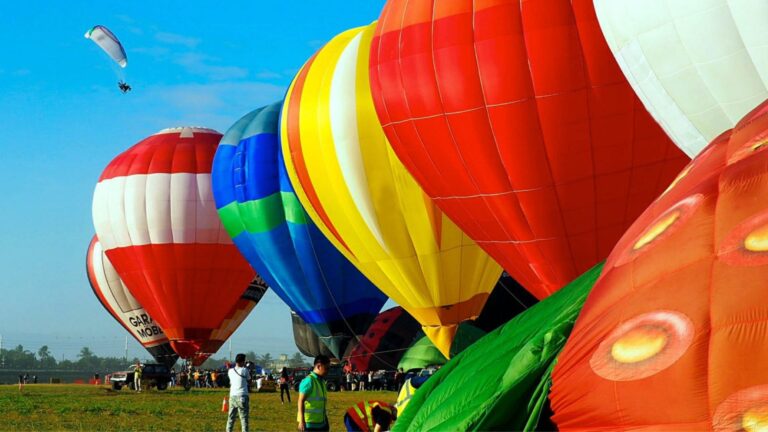 Hot Air Balloon Festival Lands In Legazpi, Albay | Manila Magazine